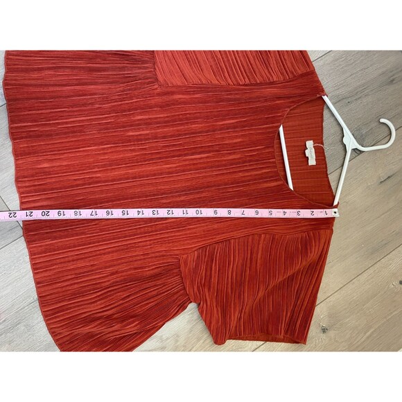 Madewell Micropleat Short Sleeve Top in Color Rusty Torch Women’s Size Medium - Picture 3 of 7